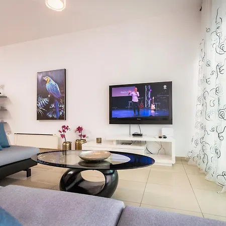 Bay View Gardens By Trulycyprus Apartment *